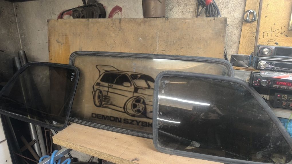 Komplet szyb fiat 126p grafika malowania antyk maluch