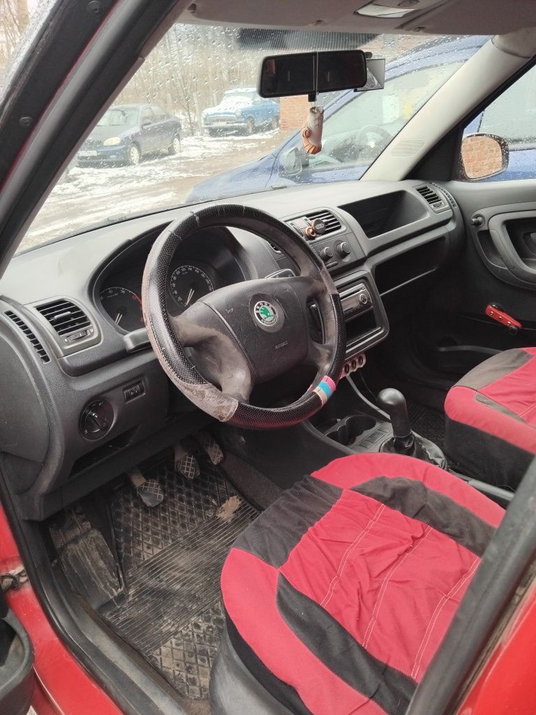 Продам Škoda Praktik 2008 року.