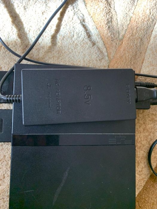 Продам приставку Sony Playstation 2