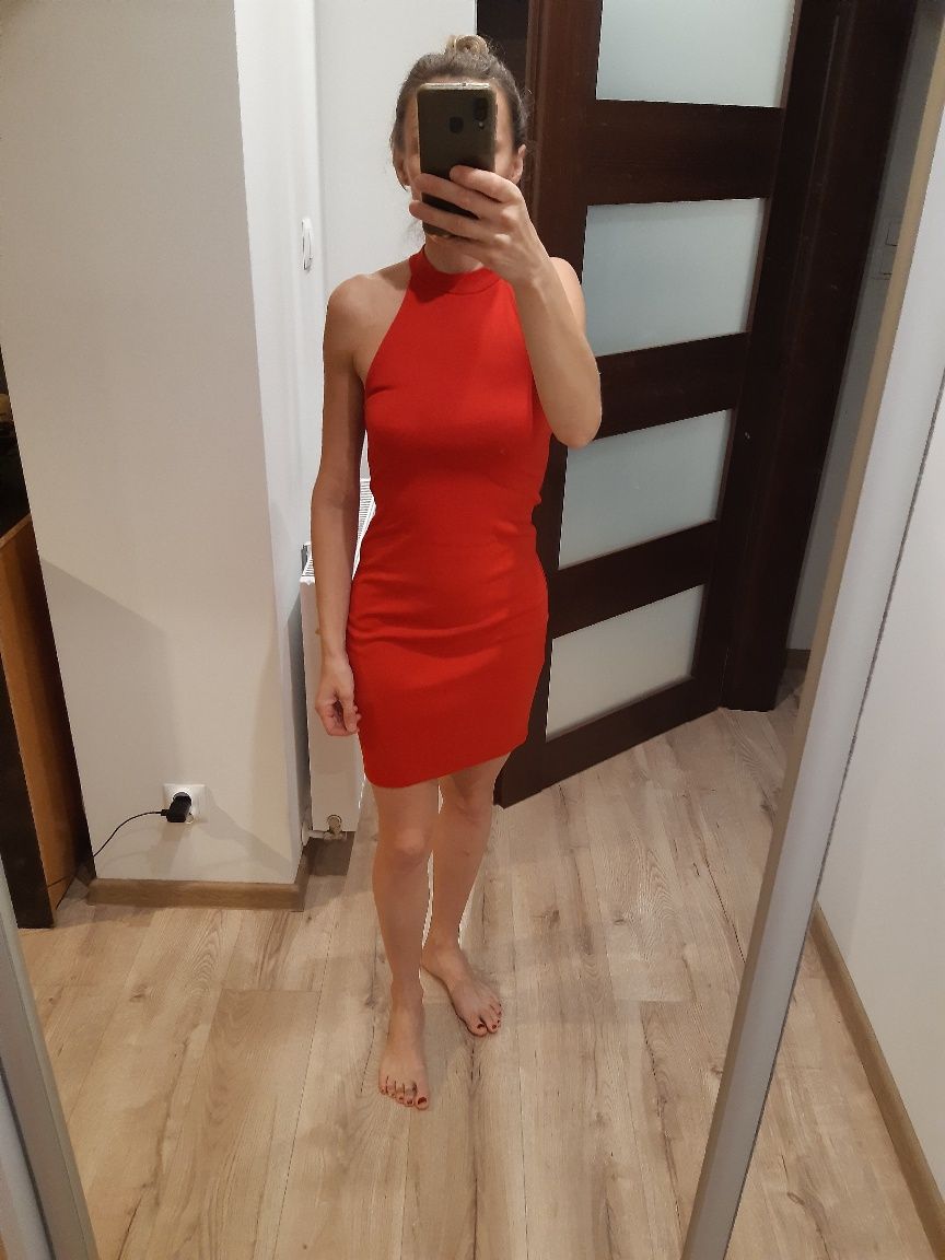 Sukienka czerwona S 36