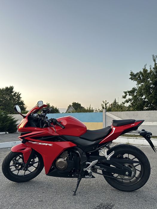 Продам Honda cbr 400r
