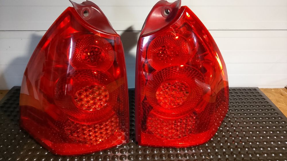 Lampy tył Peugeot 307 SW kombi  Lift.