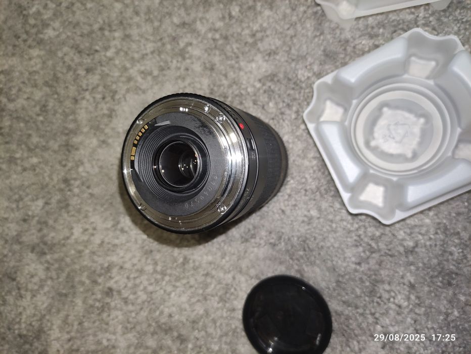 Objetiva Canon 75-300