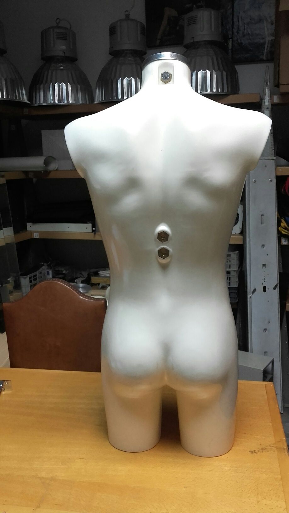 Busto de homem para aplicar