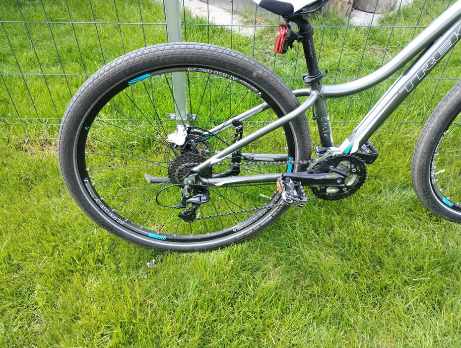 Rower TREK Cali SL koła 29 ROCKSHOX Shimano Deore Alivio Hydrualik Sky