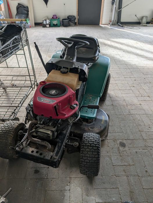 Kosiarka traktorek Weed Eater – silnik Briggs & Stratton