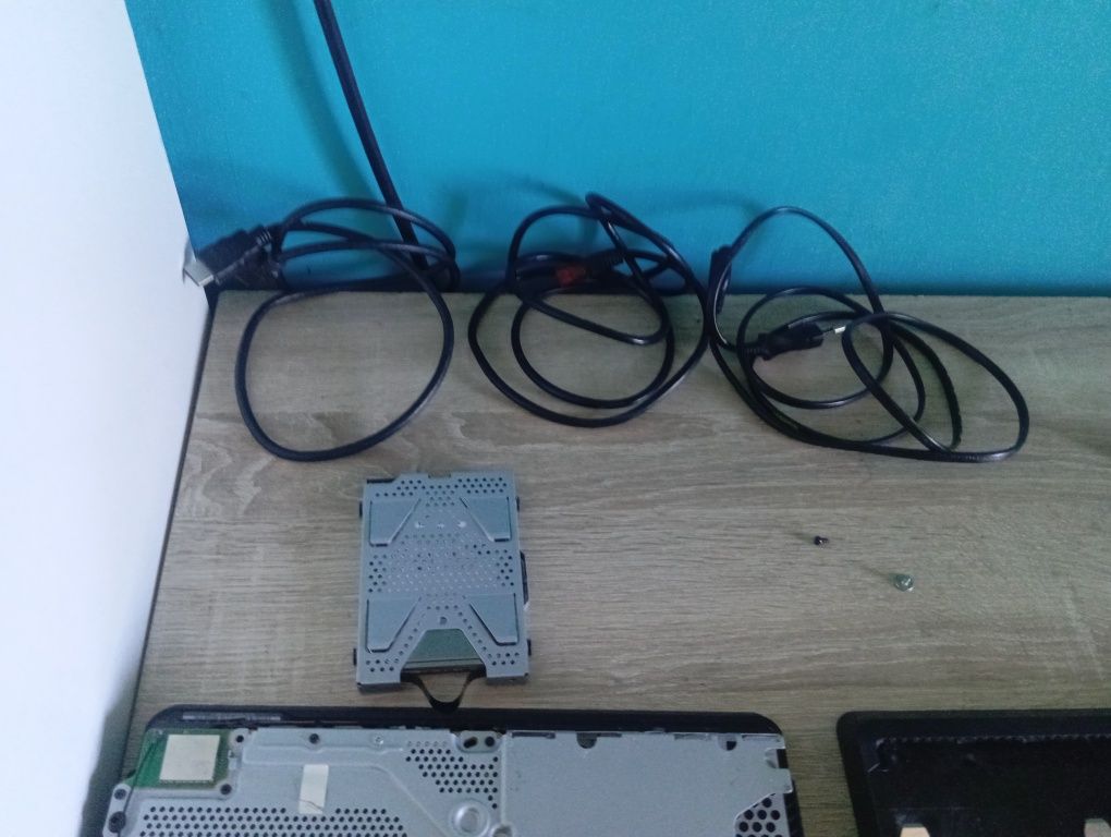 PS4 +2 pady +płyty