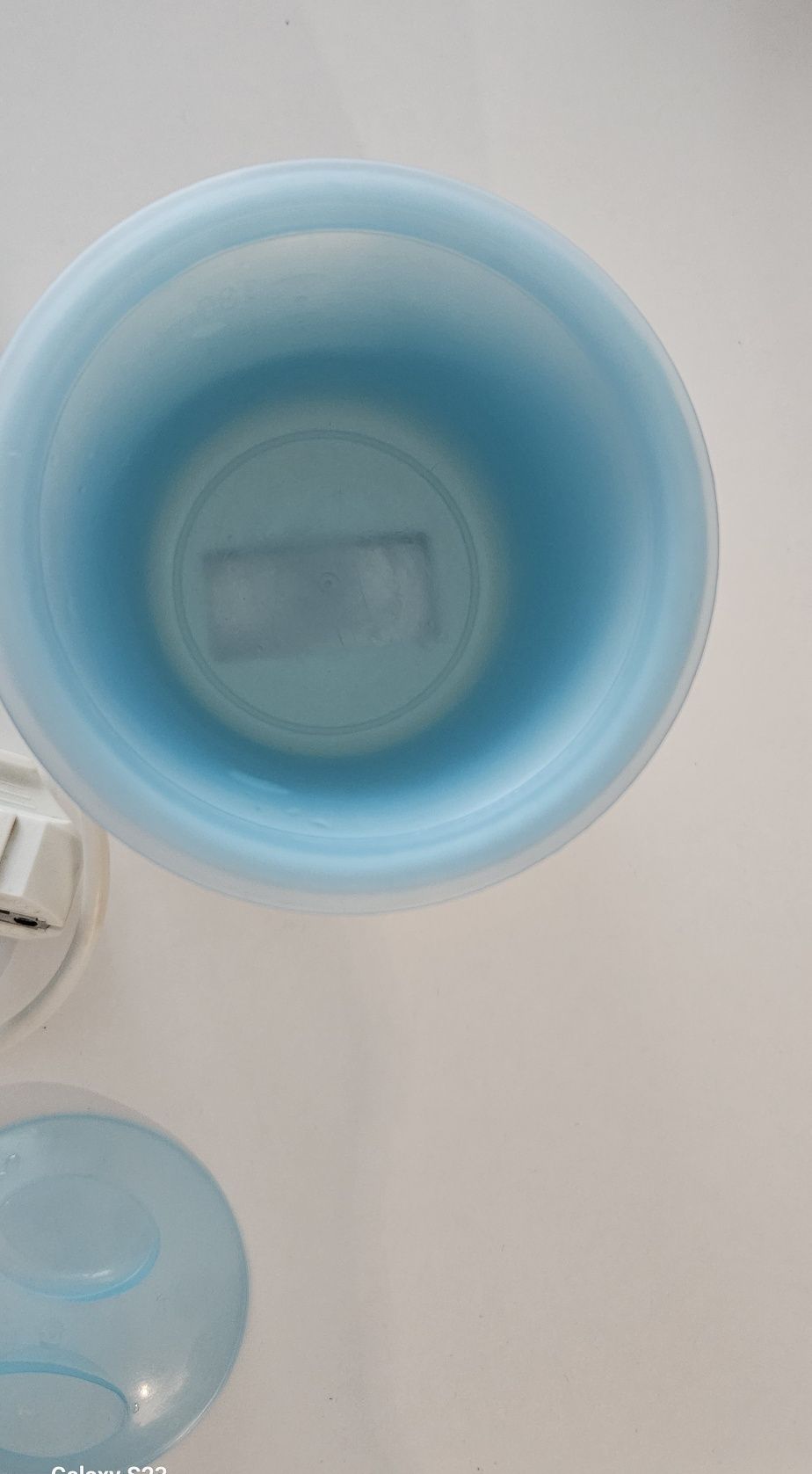 Podgrzewacz elektryczny z pojemniczkiem Babyono