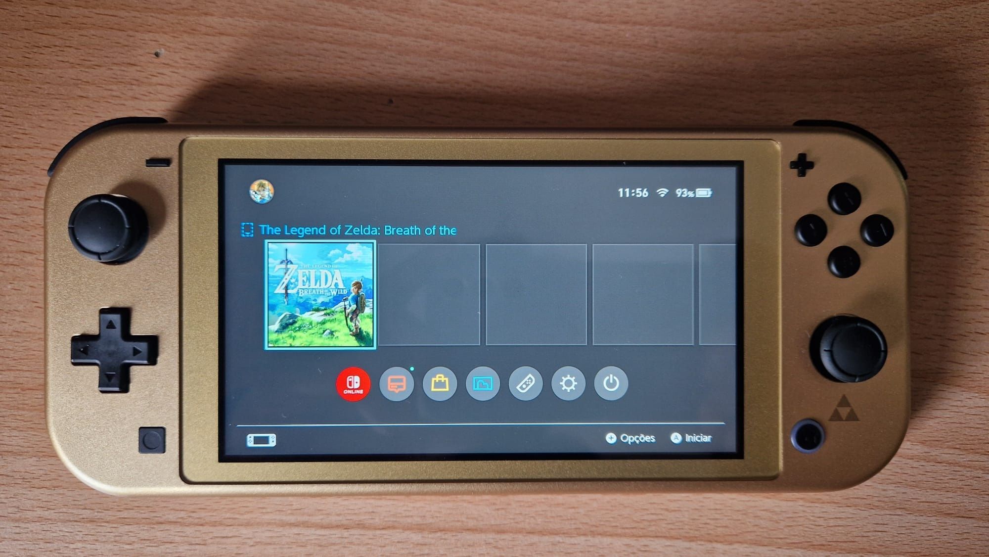 Nintendo Switch Lite Hyrule Edition + Zelda Breath of the Wild
