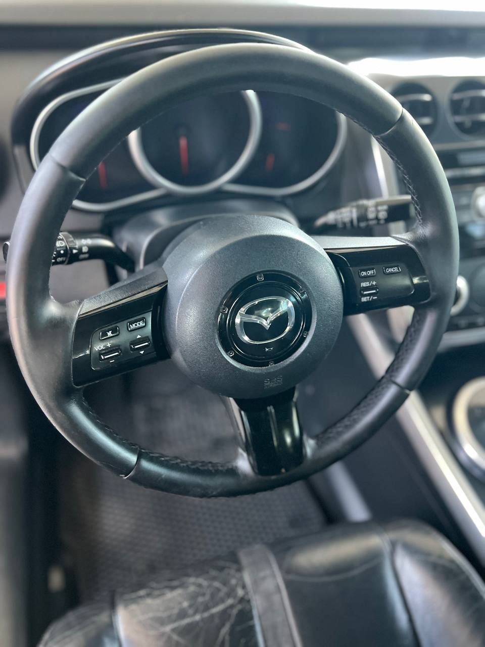 Продам Mazda CX 7