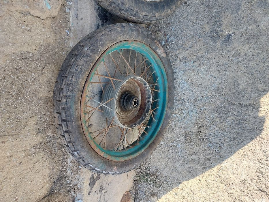 Продам колисо на мотоцекла іж