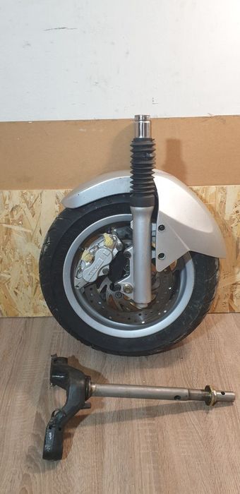 Вилка з траверсой Kymco Grand Dink
