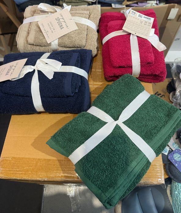 Lote de toalhas em conjunto (LER DESCRIÇÃO)