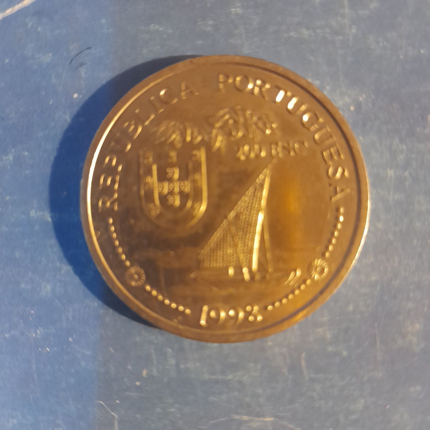 Moeda de 200.00 escudos