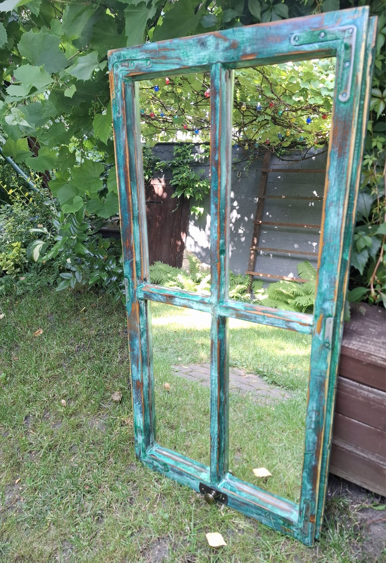 Lustro ze starego okna. Zielone.