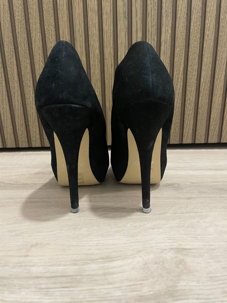 Sapatos de salto alto Aldo
