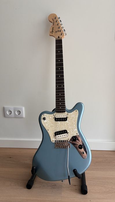 Squier Super-Sonic Blue Metallic
