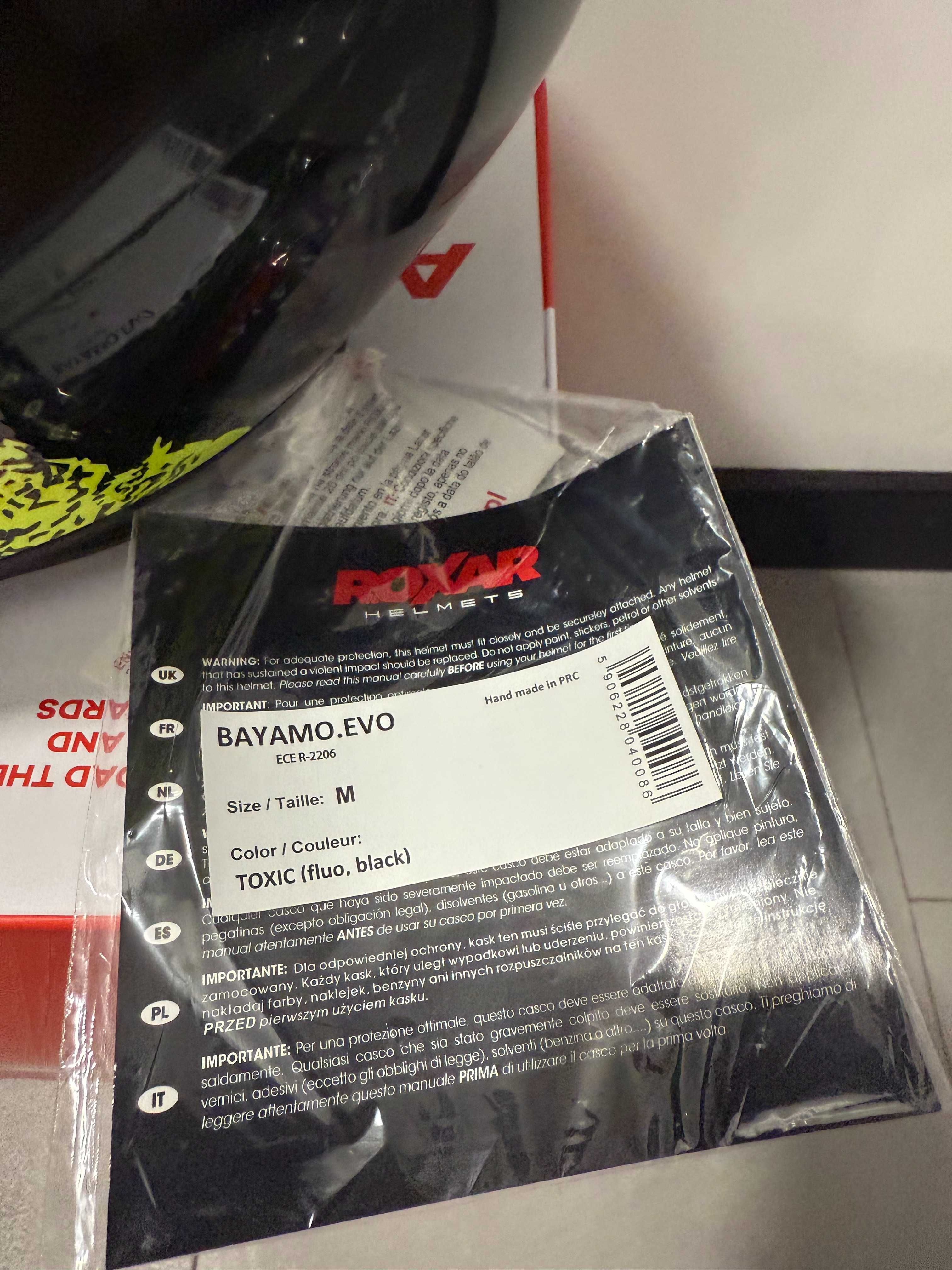 Kask motocyklowy integralny ROXAR BAYAMO TOXIC czarny żółty fluo M