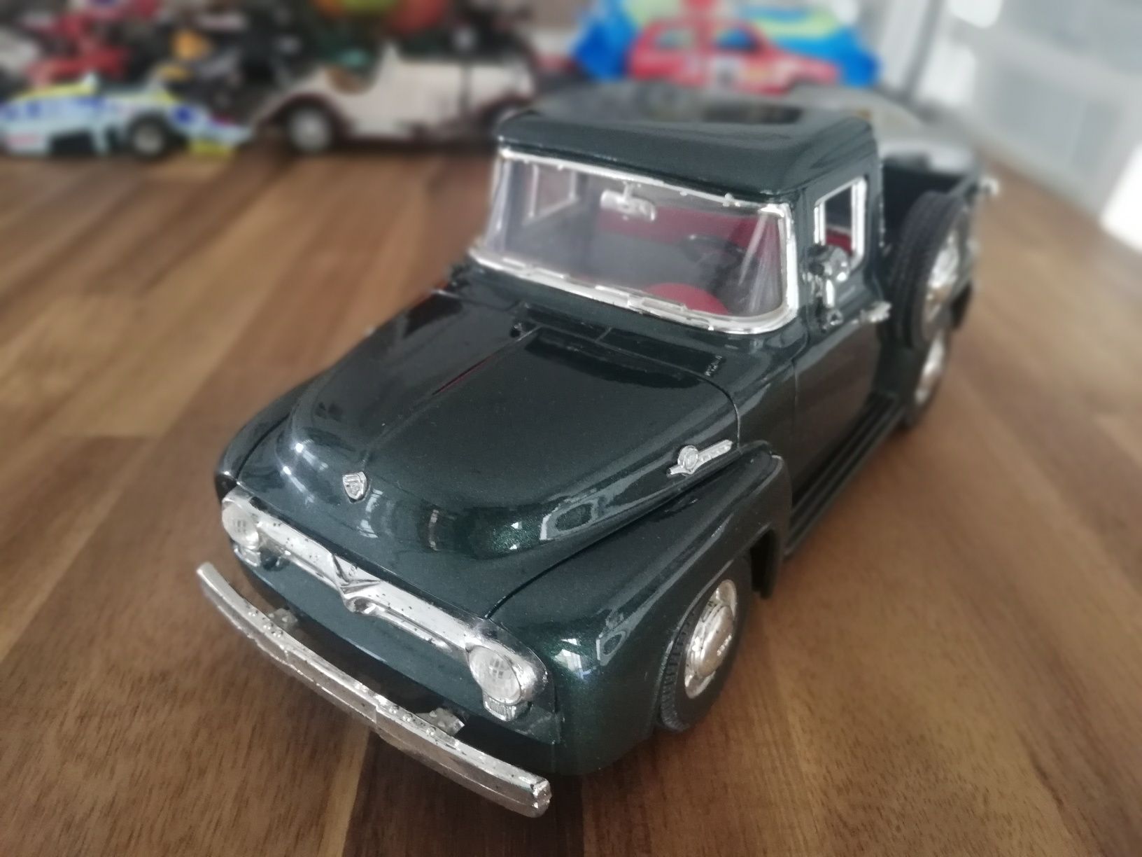 Ford F100 - Carro Colecção 1/18