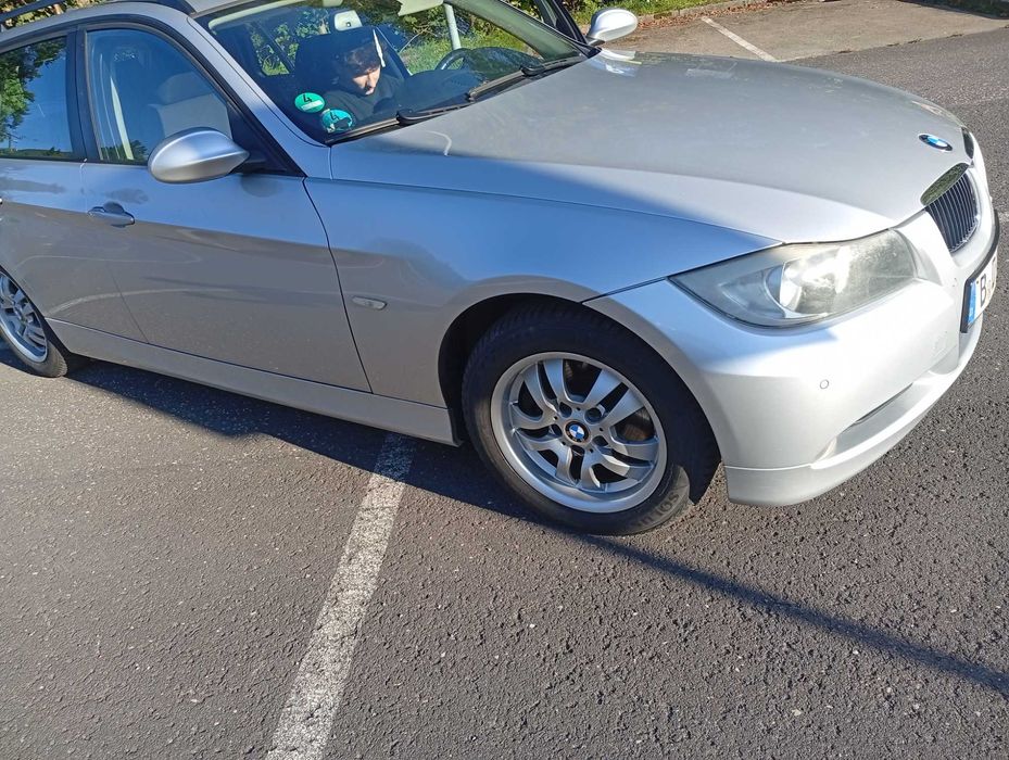 BMW 2007  2.0 benzyna 150 KM