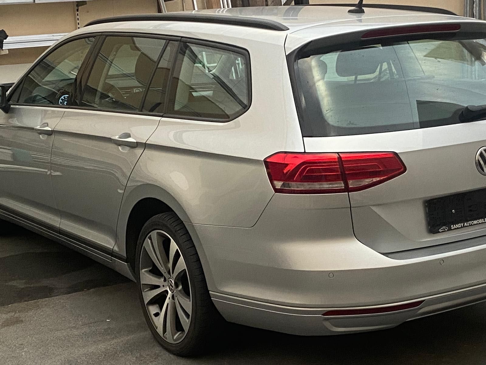 Авто запчастини до Passat b8