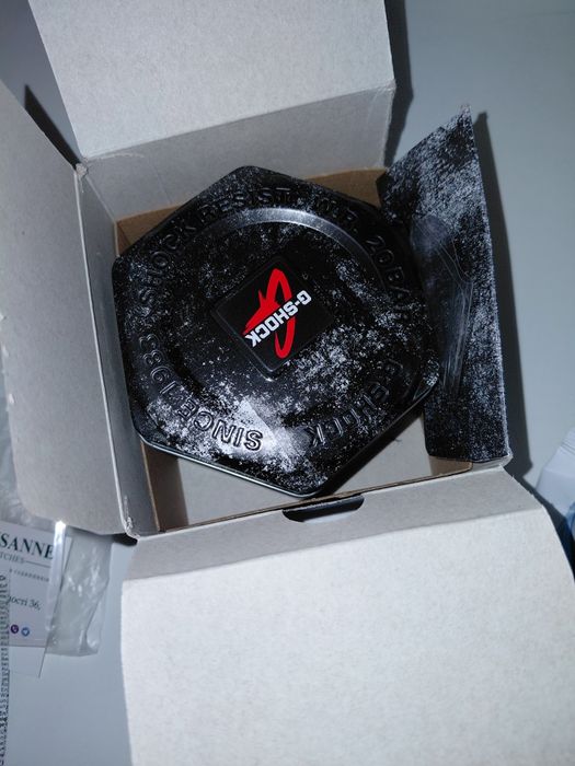 Мужские часы CASIO G-Shock GM-2100-1AER