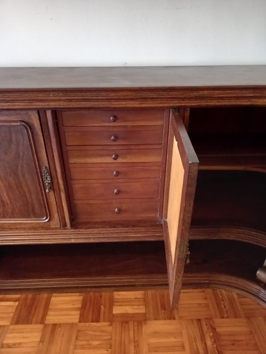 Móvel de sala Art Deco