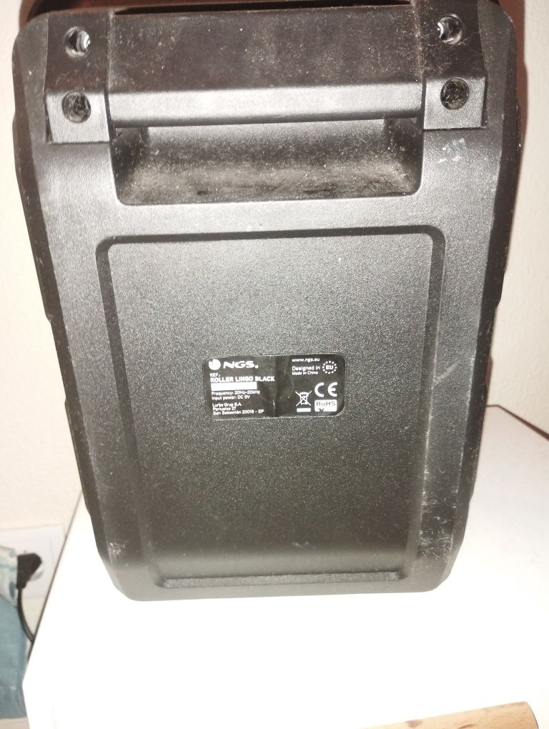 Coluna bluetooth a bateria