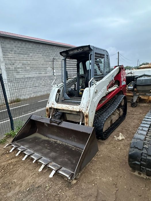 Oeterre terraplanagem Aluguer de máquinas e Camião