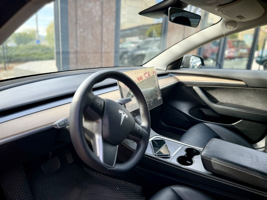 Tesla Model 3 Long Range DM