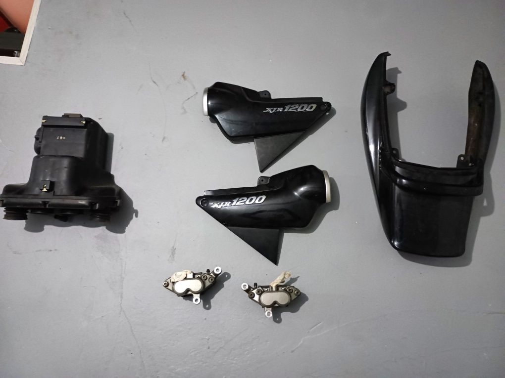 Material XJR 1200