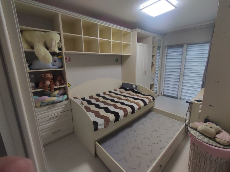 Мебель в кімнату бежева