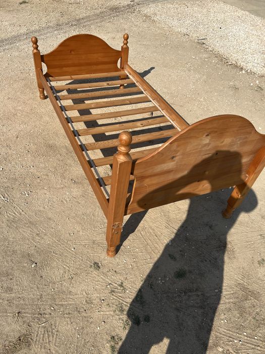 Cama de Pinho Mel