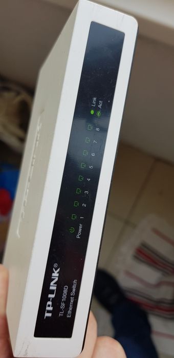 Коммутатор сетевой TP-Link TL-SF1008D