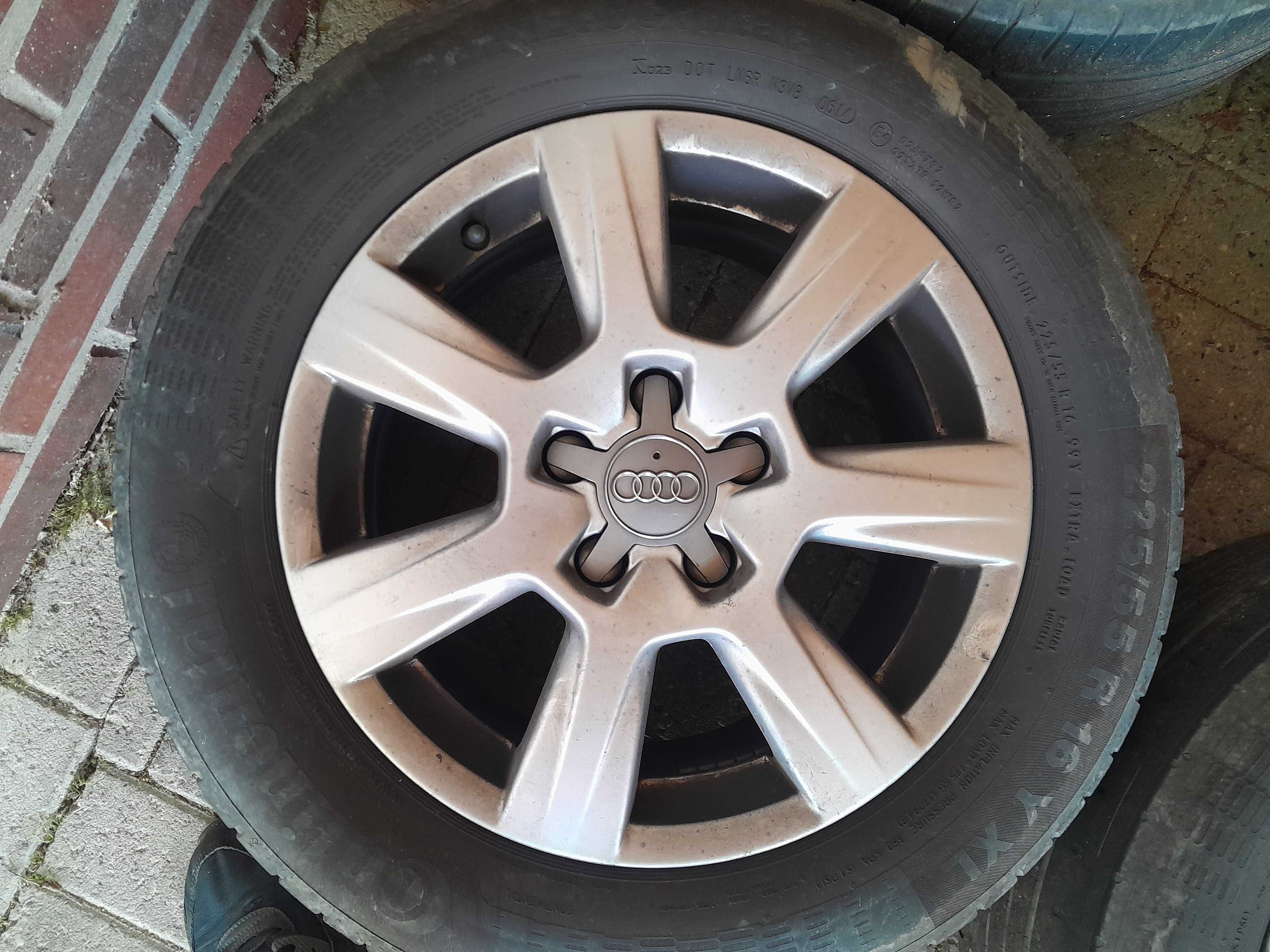 Audi a4 b8 orginalne alufelgi R16