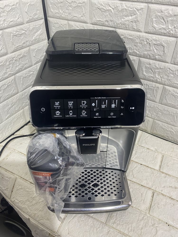 Кавомашина Philips latte Go EP 3246