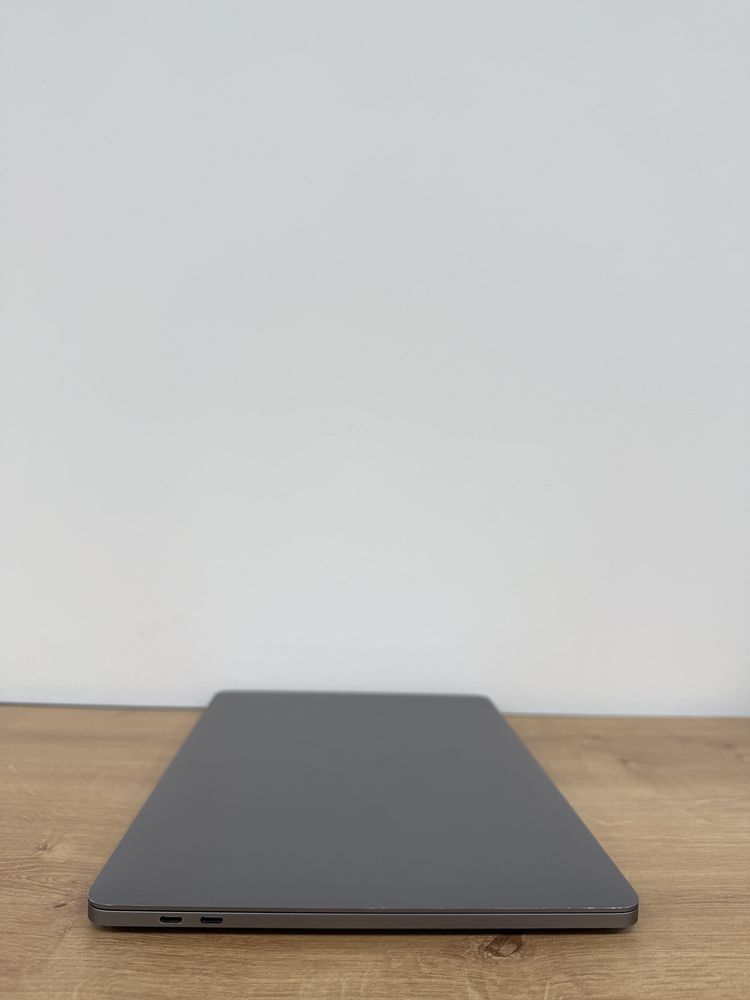 Macbook Pro 13” 2019 I5 8Gb | 256Gb | 180 циклів • Гарантія Макбук