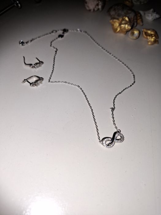 Колье Swarovski Original бесконечности (перевернутая восьмерка)