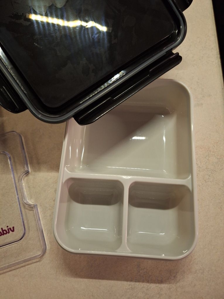 Lanch box ze sztućcami