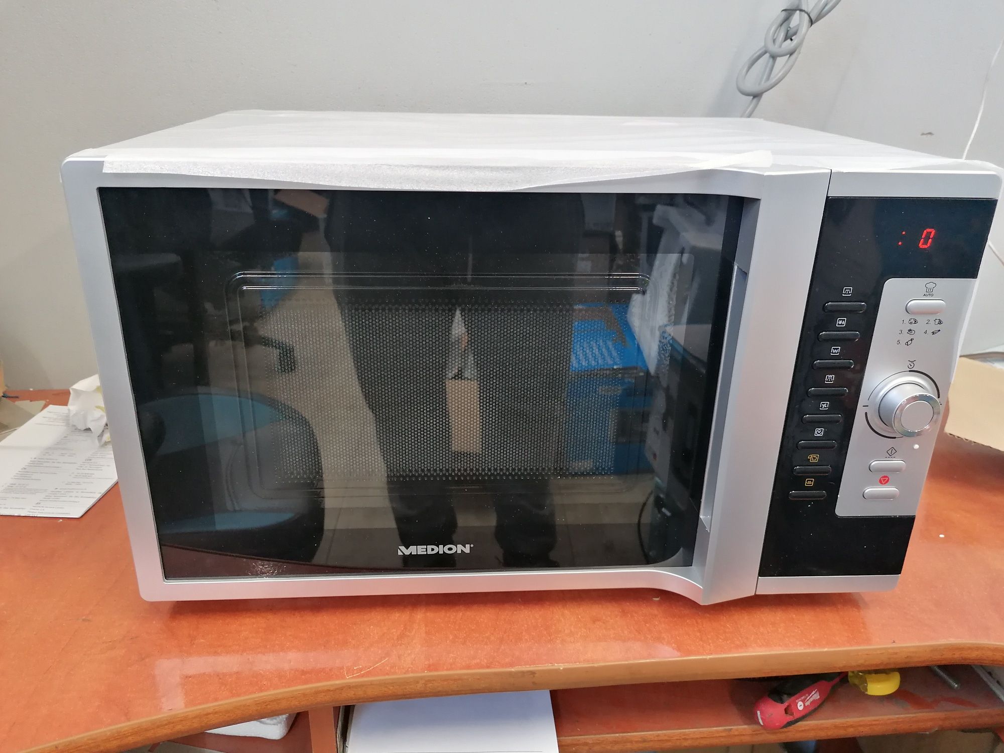 Mikrofalówka medion 28L