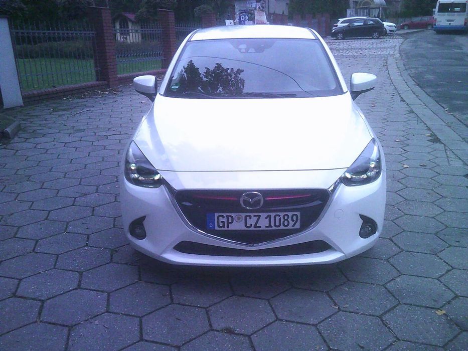 Mazda 2 1,5benz. FULL OPCJA navi ledy kamera perla maly przebieg!