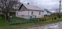 Продаж будинку і плюс ще одна ділянка