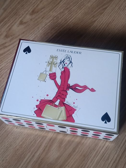 Caixas vazias cofree Estée Lauder