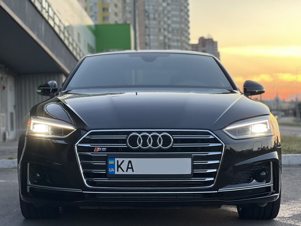 решетка радіатора Chrome Black в стилі S5 на Audi A5 B9 2016-2020