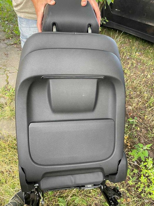 Передние сиденья BMW X5 2014