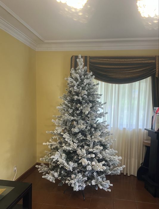 Árvore de Natal Super Nevada 2.10cm