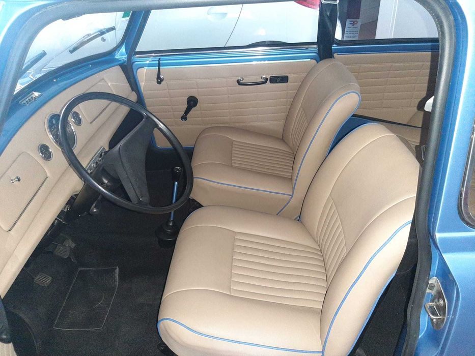 Aluguer de Mini Morris para Casamentos