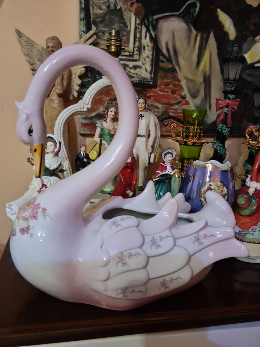 Porcelanowa oslonka na kwiaty