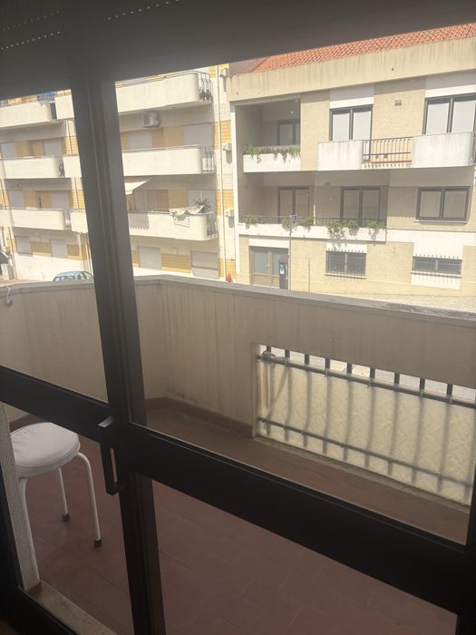 Vendo t2 com arrecadação centro Portalegre