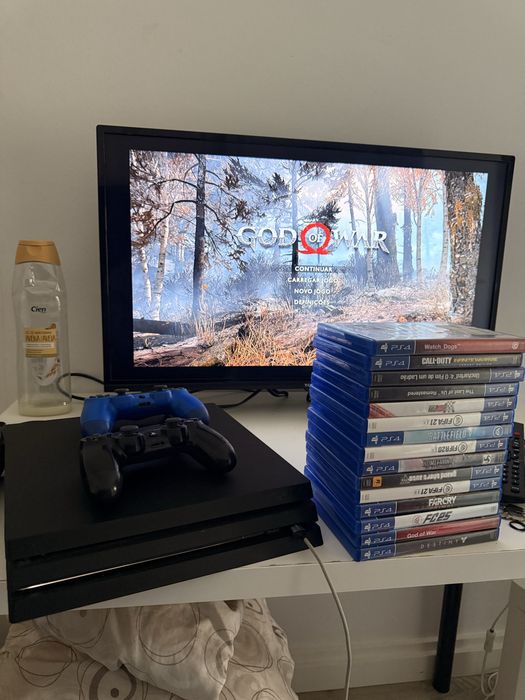 Vendo ps4 pro 1 tb completo